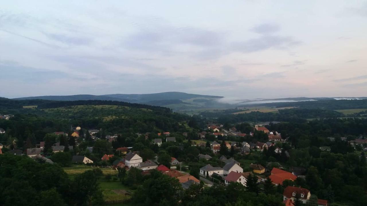 Bakonyi Mandala Ház Apartman Bakonybél Kültér fotó